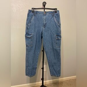 Universal Thread Relaxed Blue Jeans